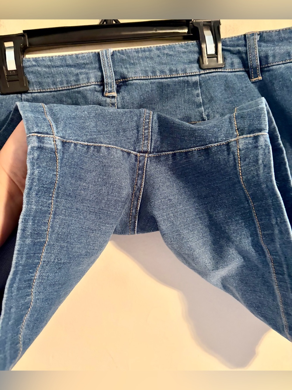 NWOT d. jeans Blue Women's Denim Shorts Mid Rise Stretchy w/ Pockets Sz 14 - Picture 11 of 11